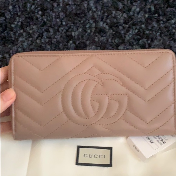 Gucci marmont zip around wallet - Picture 5 of 10